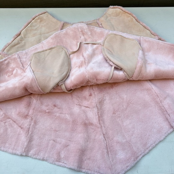 UGG - Women's Leather Cape Poncho with Pink Faux Fur Lining - Picture 4 of 7